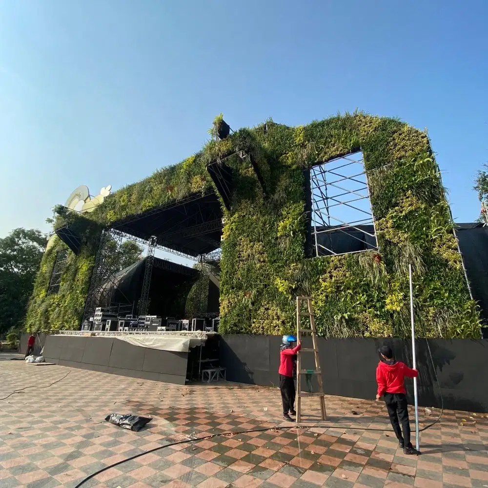 Jasa Pembuatan Taman Vertical Garden