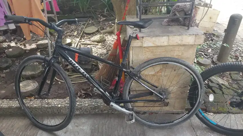 Sepeda jadul trek 7.5 fx murah