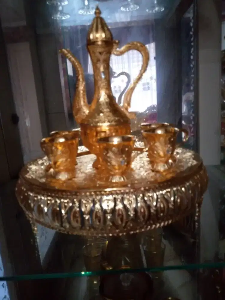 Set pajangan teko sultan wrn emas