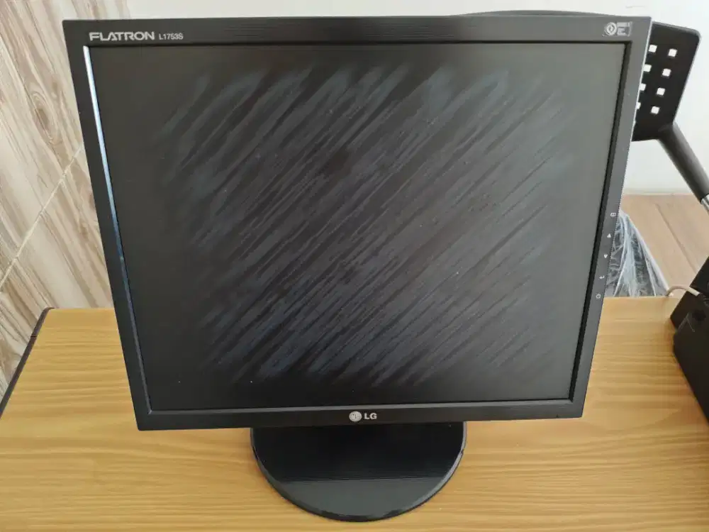 Jual Monitor LG Flatron L1753S + Jam Casio ID-11 Murah