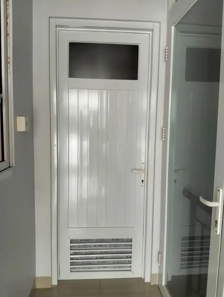 Pintu Aluminium combine Kaca