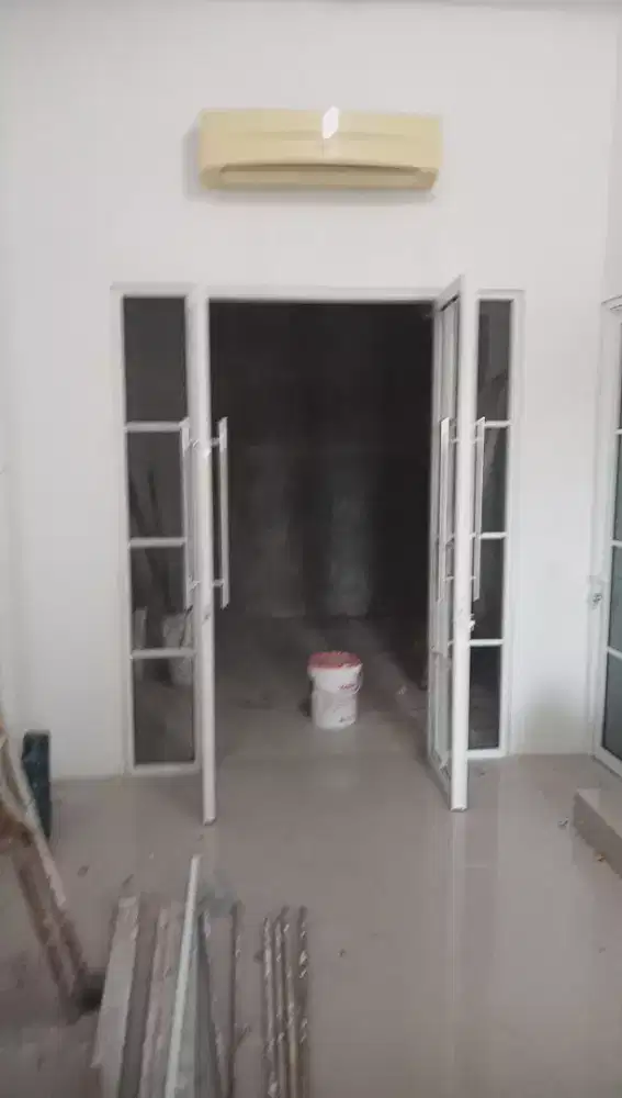 Pintu sekat partisi kaca