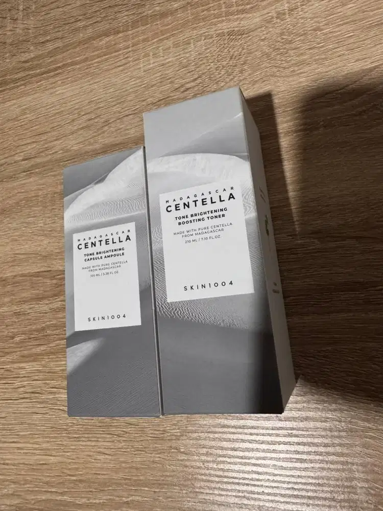 Skin1004 Tone Brightening Toner 210 ml dan Ampoule 100ml