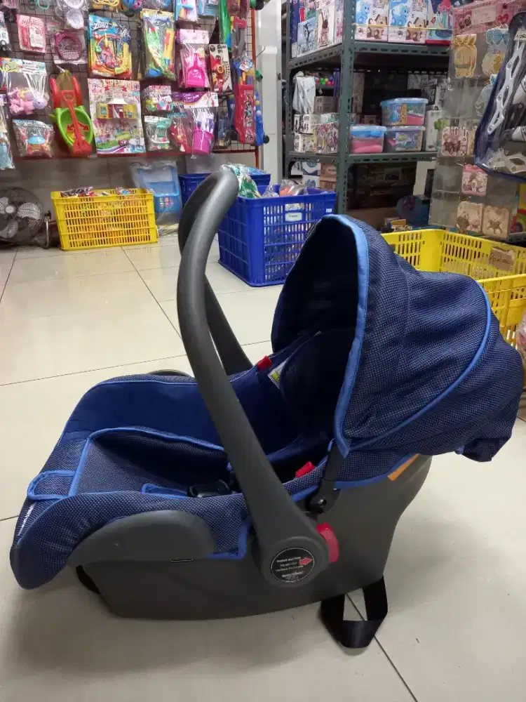 Baby car seat BABYDOES