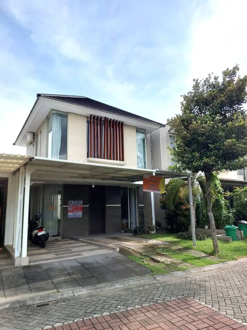 Rumah Halaman Luas di Perumahan Citra Sun Garden