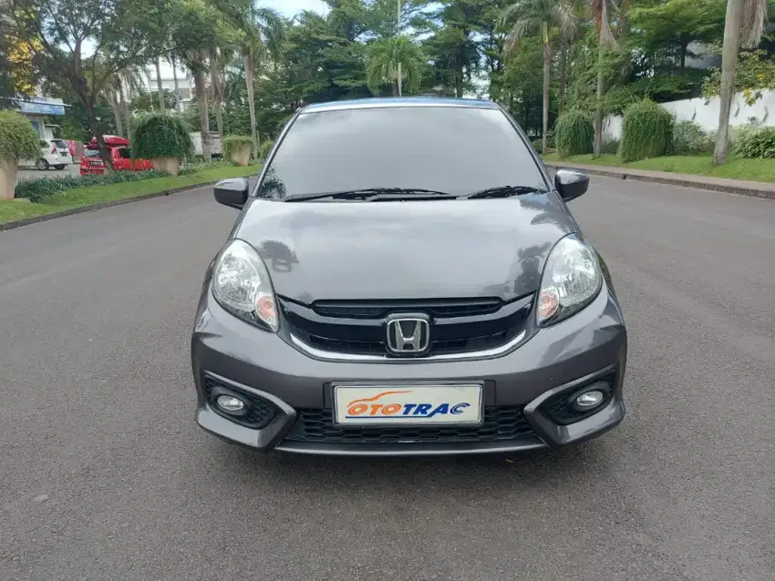 Honda Brio Tipe E CVT AT Abu2 2018 Kilometer Rendah 36.402