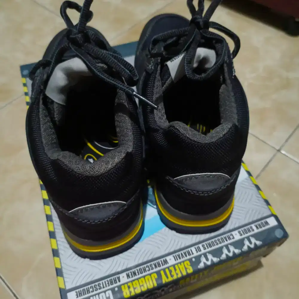 Sepatu safety jogger s3 turbo