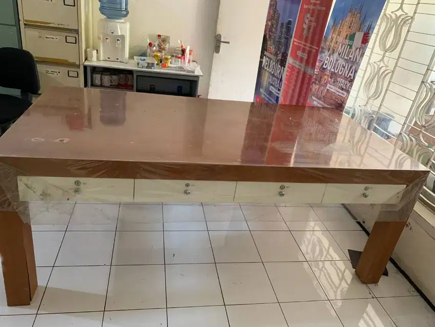 Jual Meja Panjang 8 laci untuk meeting