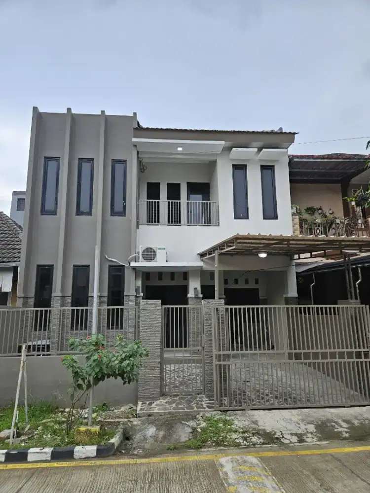 Disewakan/ Dikontrakan Rumah Limus Pratama Regency + AC