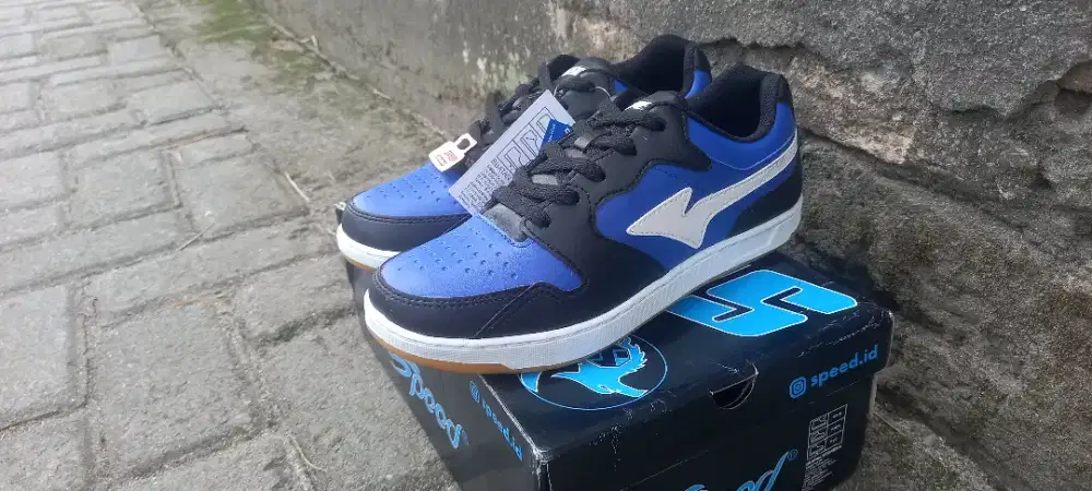 Sepatu Sneakers Orignal size 39