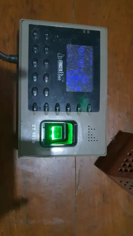 Mesin absen fingerplus ZT 1000