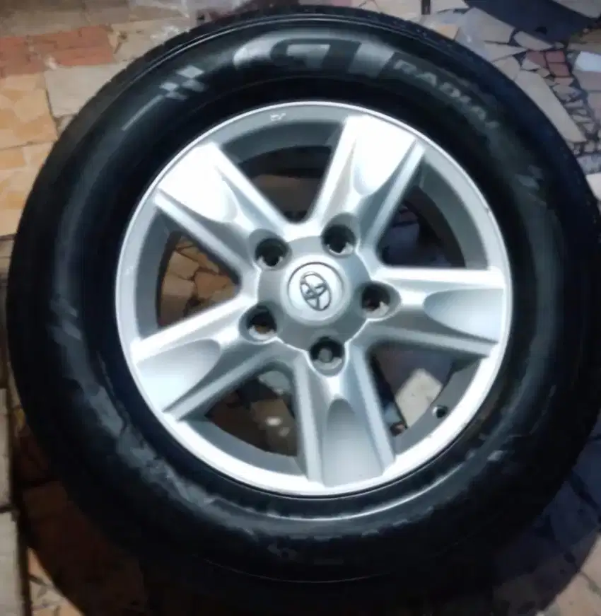 DIJUAL Velg LANDCRUISER R.18 Bonus BAN