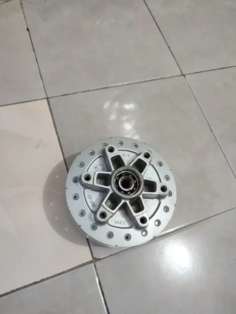 tromol depan yamaha scorpio original
