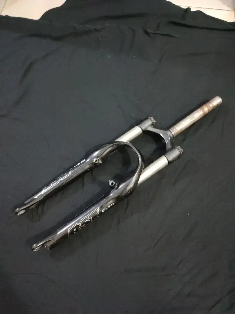 Fork RST Gila 26 travel 100MM