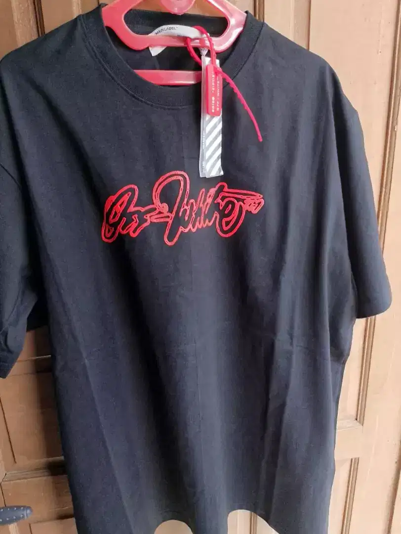Kaos original off white, size XXL, black label Made in Portugal