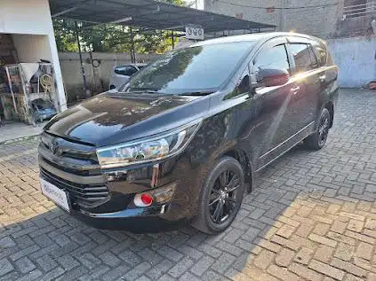 DP MURAH - Toyota Kijang Innova 2.0 G Bensin-MT 2017