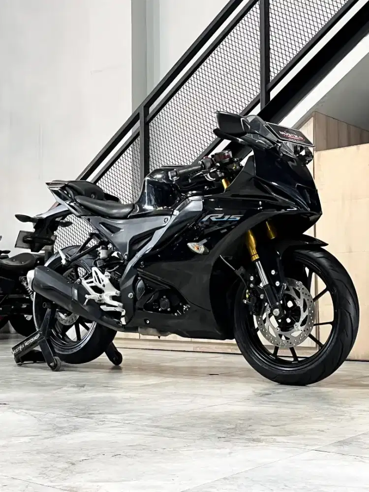 Super Keren ‼️ Yamaha R15 V4 Black - Radhe Mustika