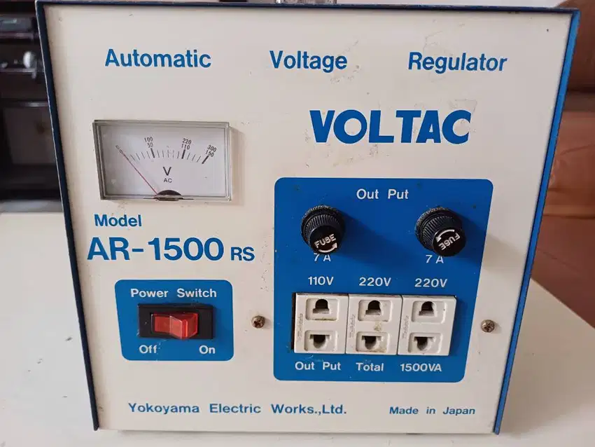 AVR  Stabilizer Voltac  AR- 1500 RS (Made in Japan)