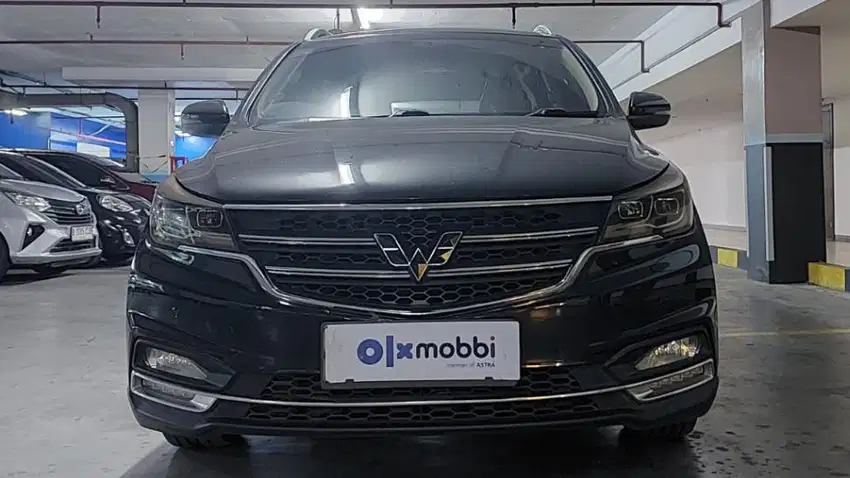 [OLX Mobbi] Wuling Cortez Merah 1.8 L Lux Plus Bensin-MT 2018 AGU