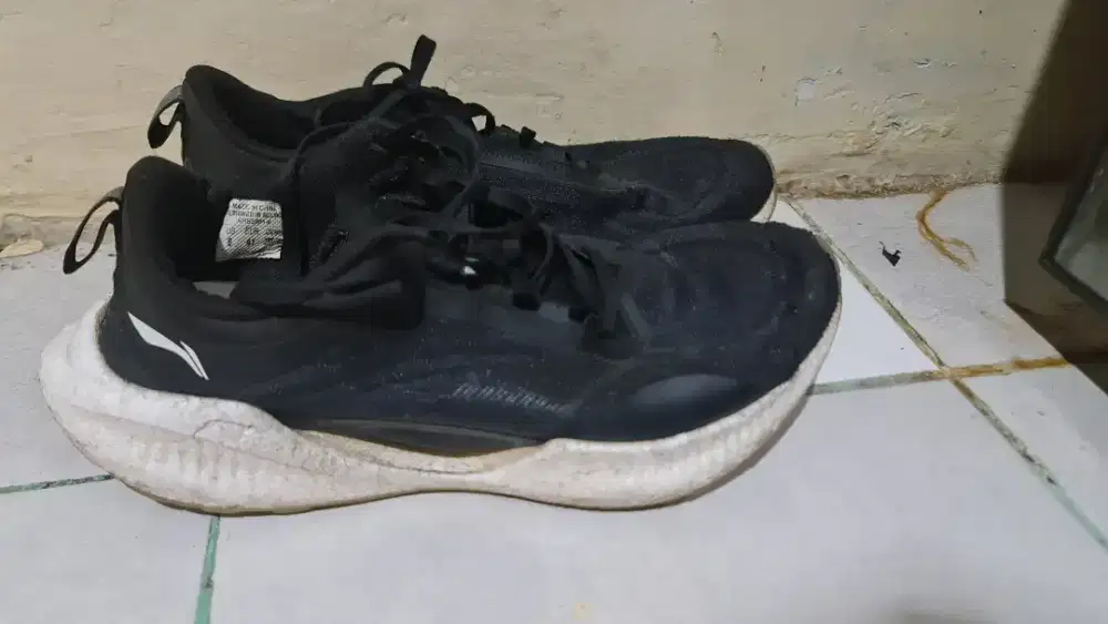 Sepatu lari/running Li Ning super light 19 Original