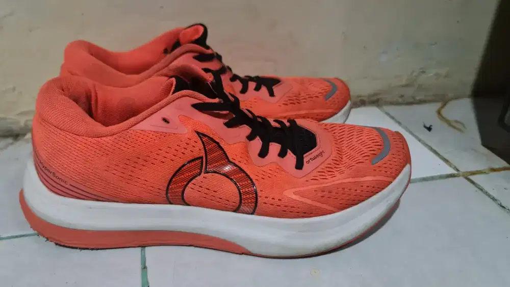 Sepatu lari/running Ortuseight Hypersonic  Original