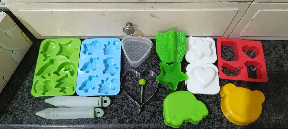 Perlengkapan makan bento bekal anak