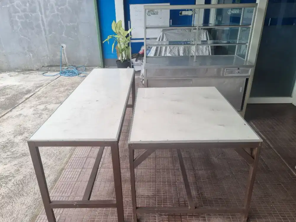 Meja makan melamin 7 buah