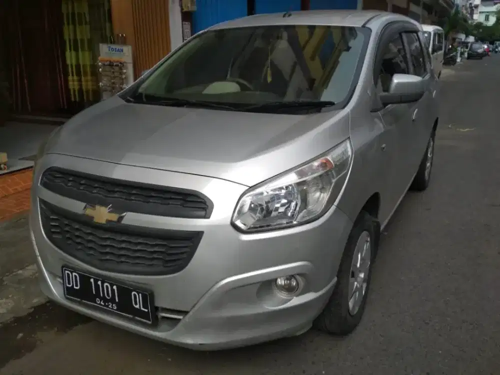 Dijual secepatnya mobil Chevrolet Spin