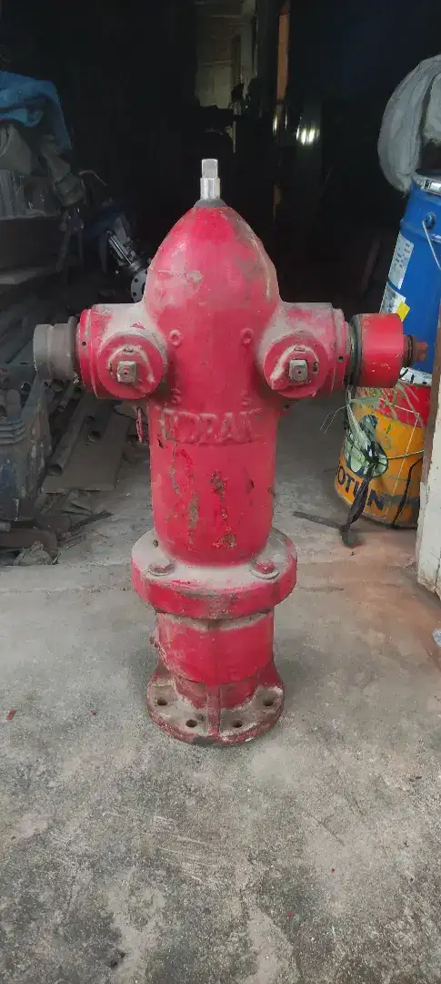 FIRE HYDRANT PILLAR TWO WAY
