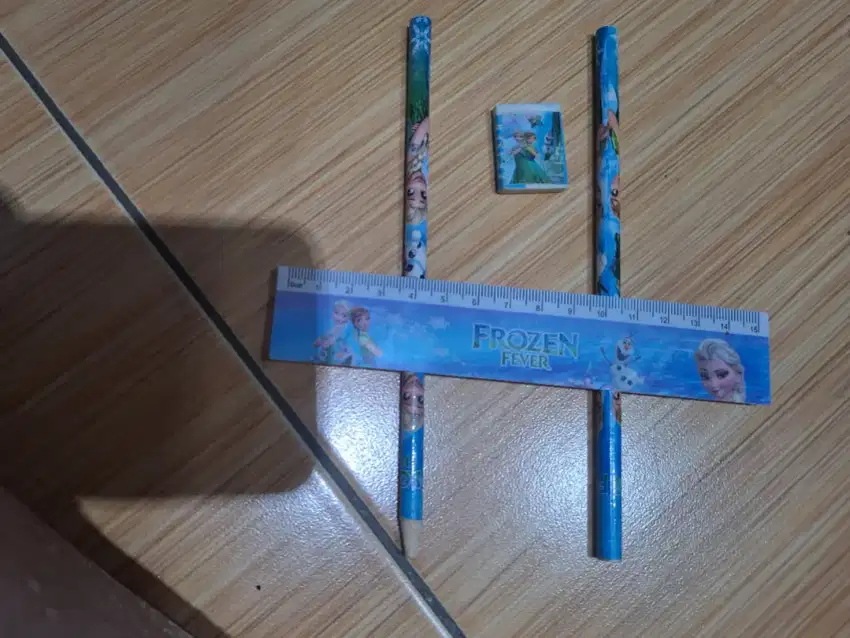Alat Tulis Gambar Frozen