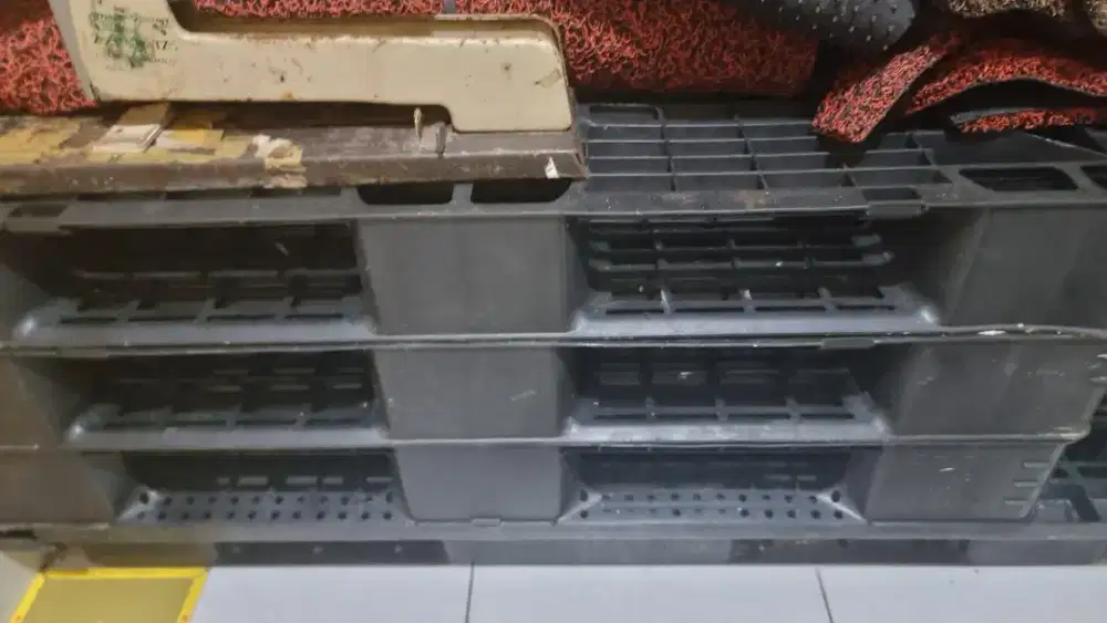 PALET PLASTIK KOKOH