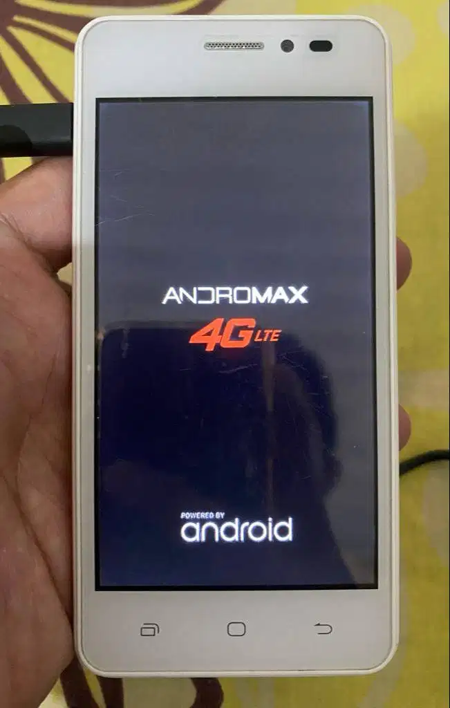 Smartfren Andromax 4G Lengkap - Kondisi Mati (Ganti Batrei)