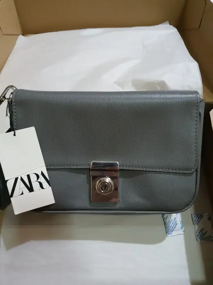 Clutch ZARA Pria