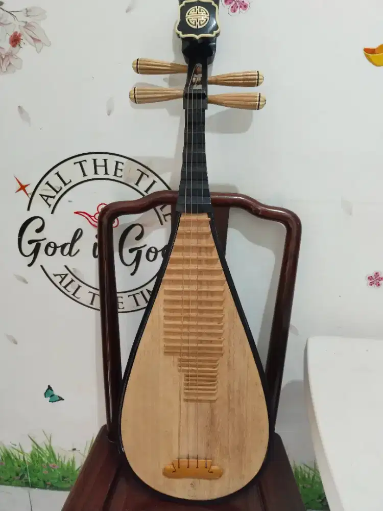 Alat musik Petik (Pipa)