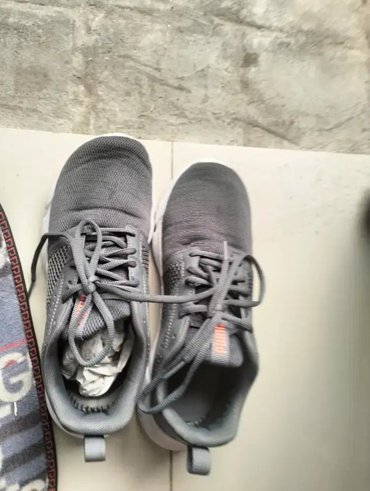 Sepatu puma size 40 grey