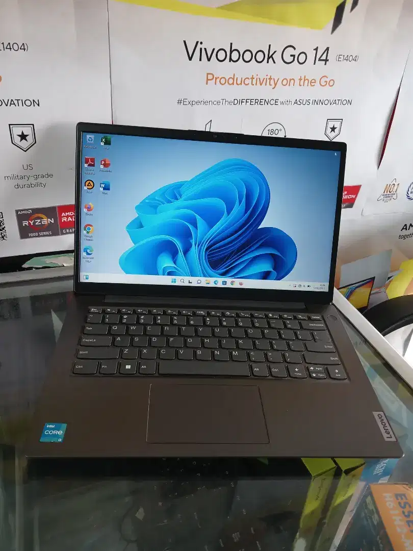 Laptop Lenovo V14 G3 Core I3 Gen 12 Ram 8/SSD 256 GARANSI ON 4BLN