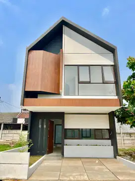 Rumah Siap Huni khas Jaksel 800 Jutaan dekat Pintu Tol JORR