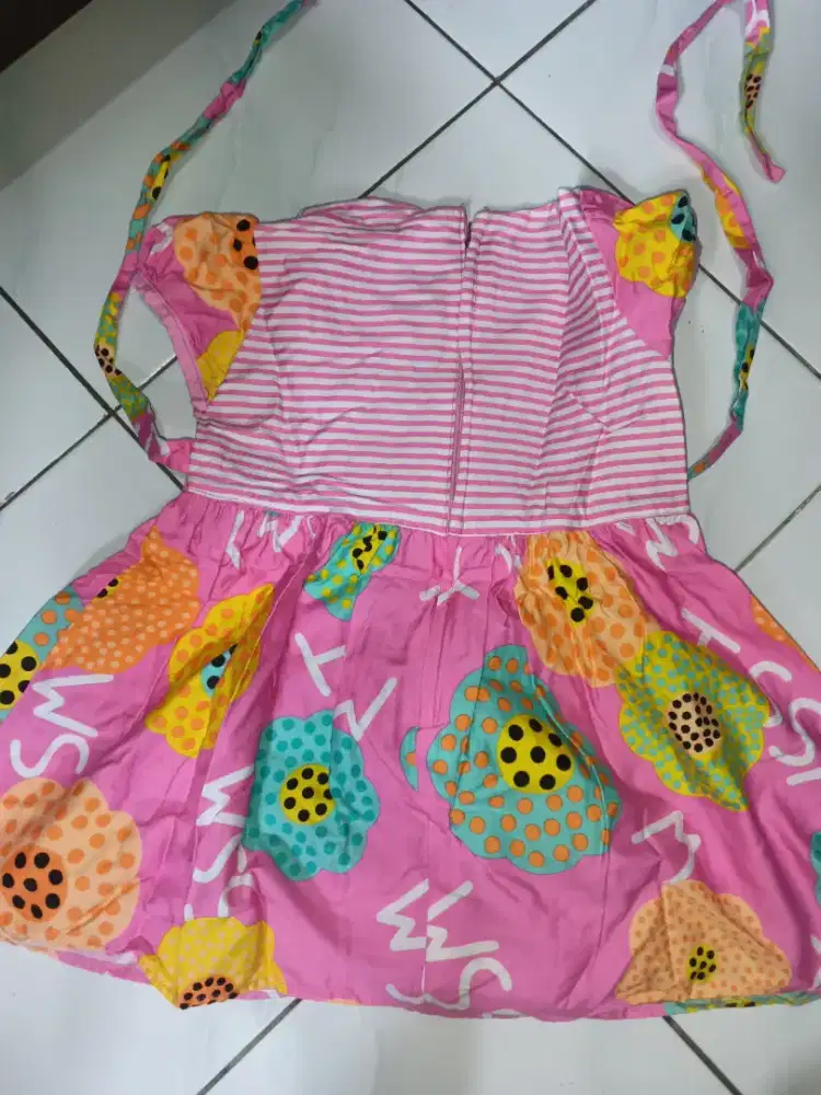 dress anak perempuan usia 1-3 tahun preloved