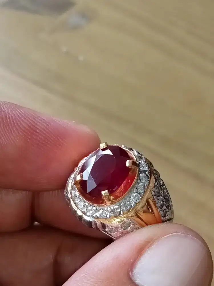 Natural Garnet Umbalite 4,35crt
