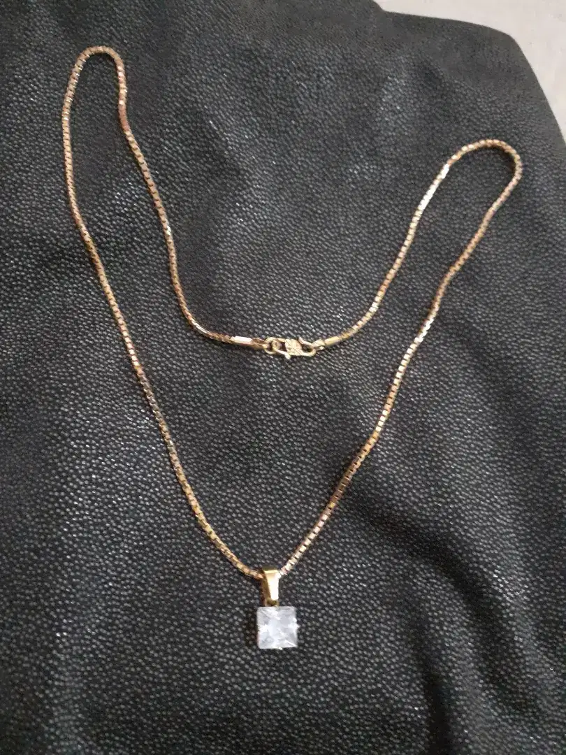 Kalung emas permata imitasi kondisi BARU