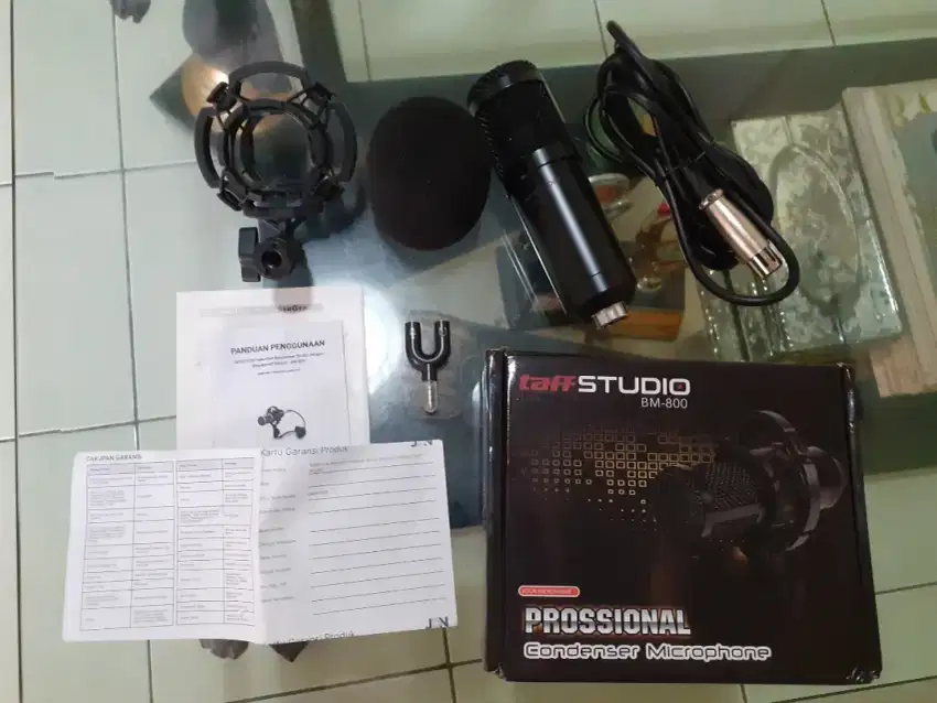 Condenser Microphone 2 bulan pakai Good Condition