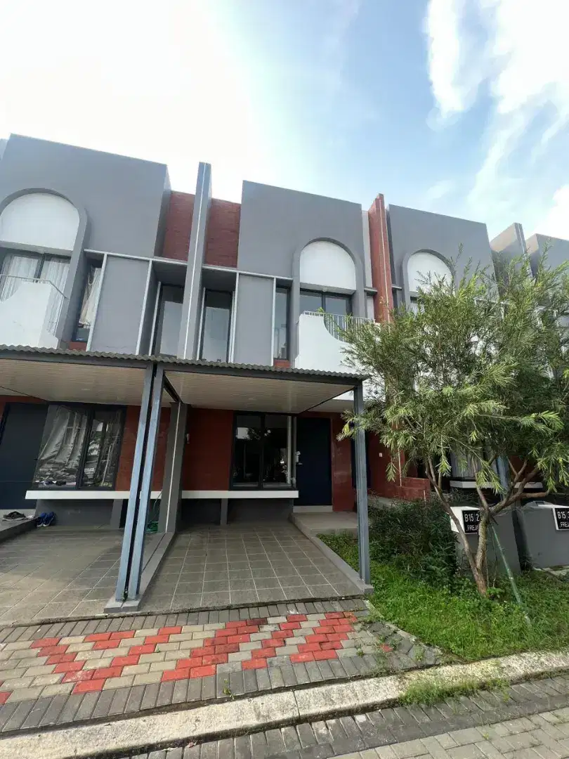Dijual rumah murah di Freja house BSD