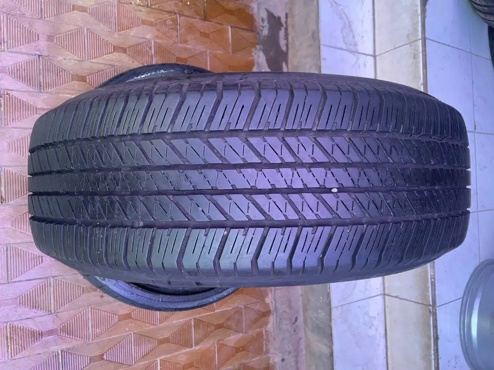 Ban Bridgestone Dueler H/T 265 65 r17 1pcs