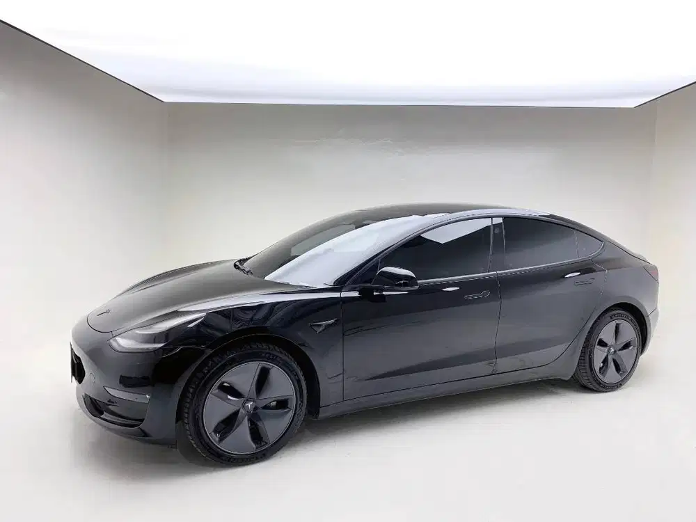 TESLA MODEL 3 LONG RANGE 2020 BLACK ON BLACK