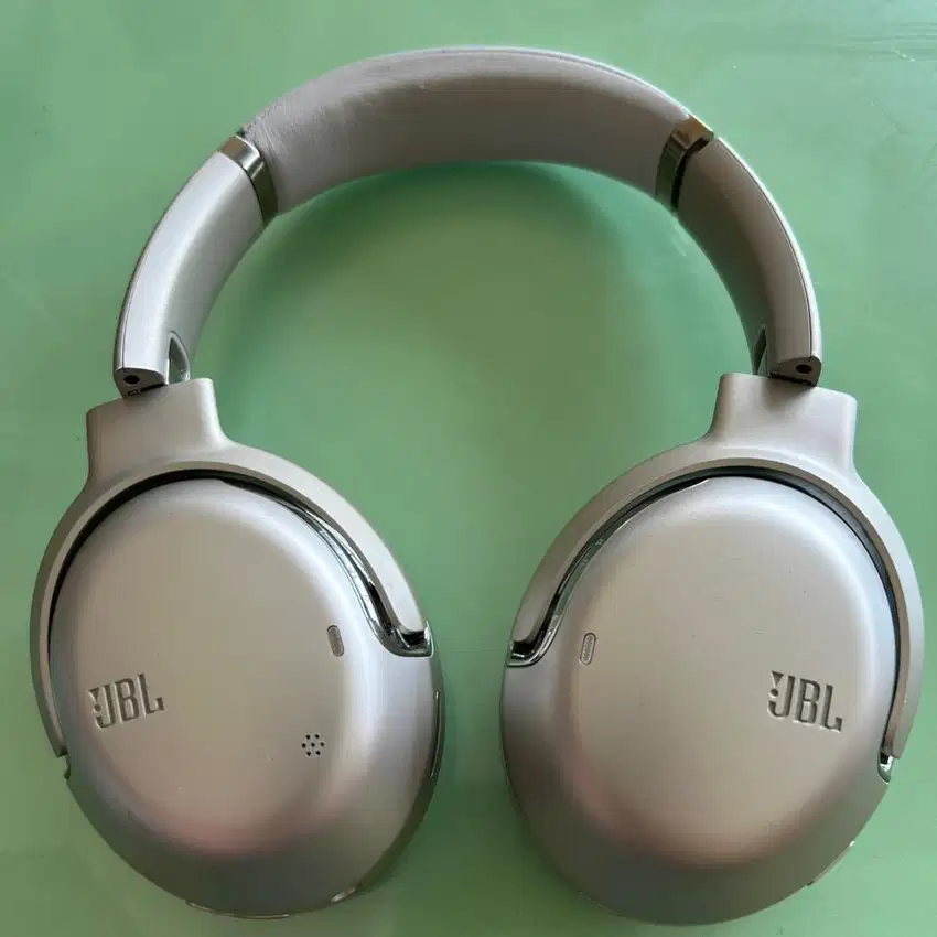 JBL Tour One M2 Champagne