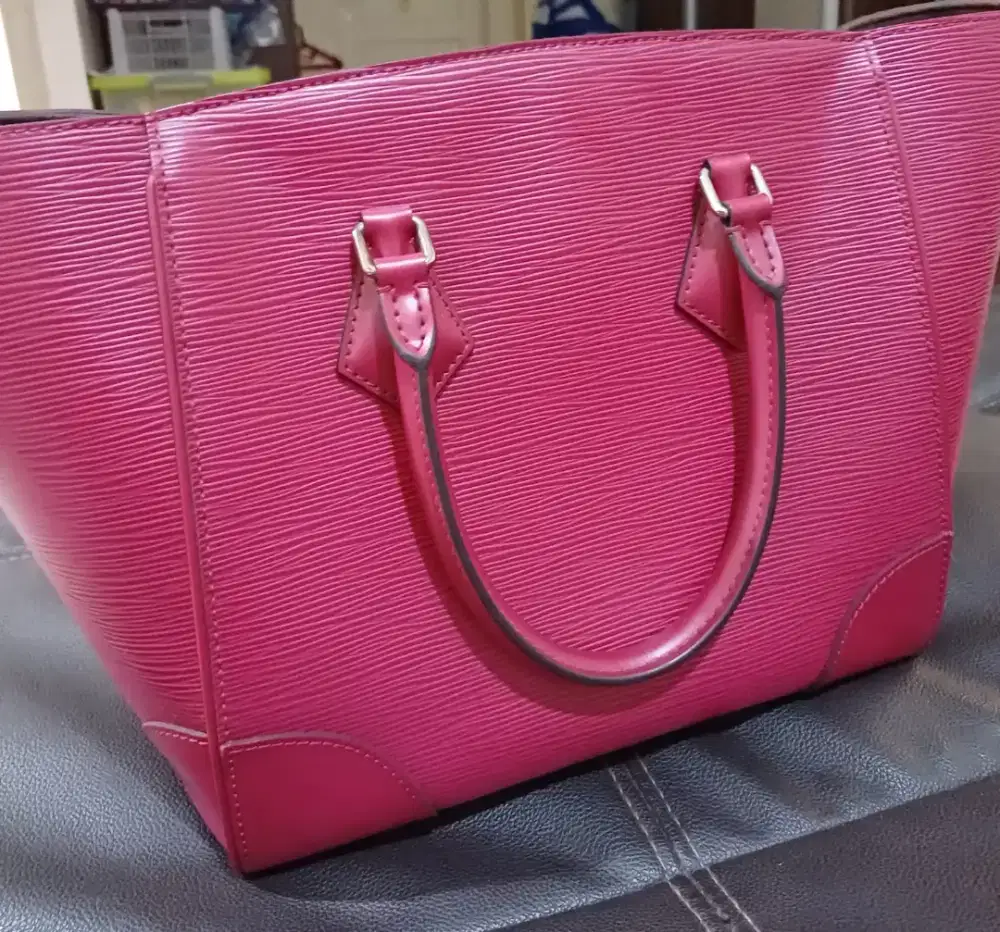 Tas Handbag, ORIGINAL Louis Vuitton Phenix MM Epi Leather Fuchsia