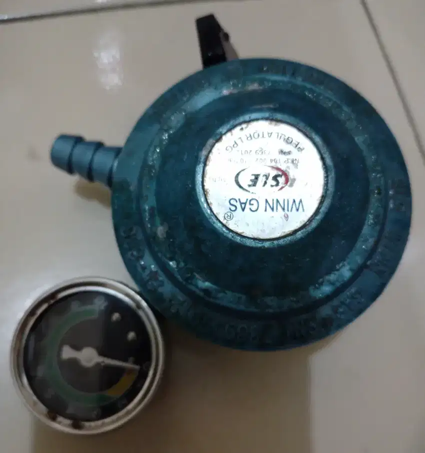 Selang dan Regulator winngas sl 888