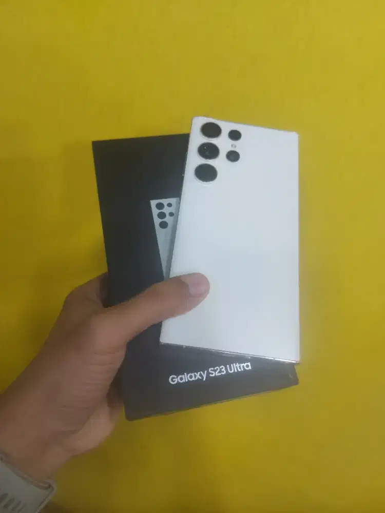 Samsung S23 ULTRA 5G ram12/512Gb resmi SEIN Garansi APRIL 2025.