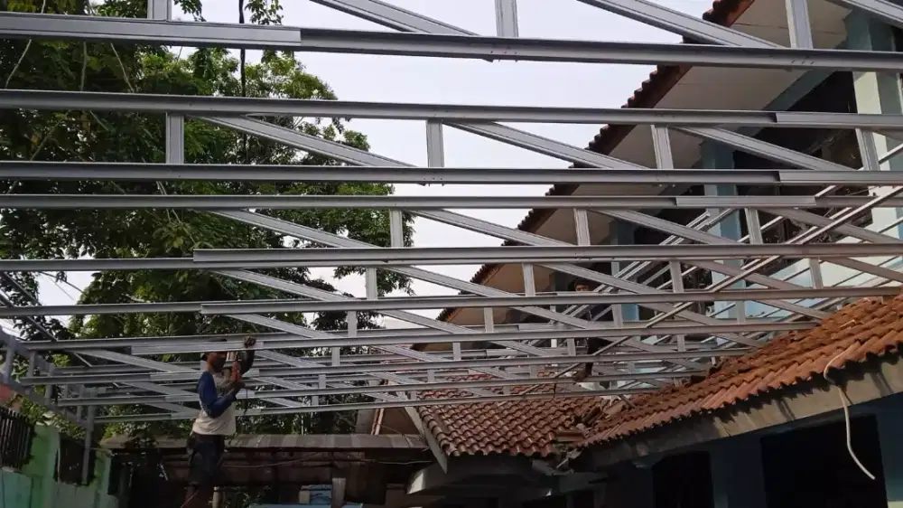 Aplikator baja ringan