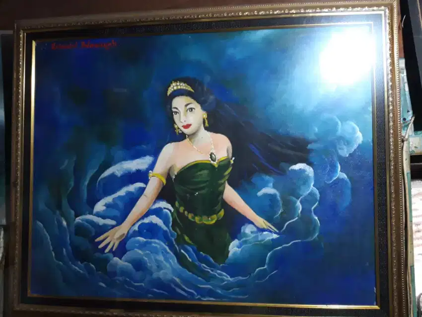 Lukisan Wanita dan laut selatsn